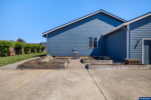 405 NE Berry St, Sublimity, OR 97385