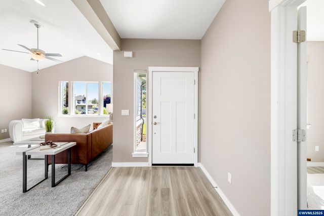 405 NE Berry St, Sublimity, OR 97385