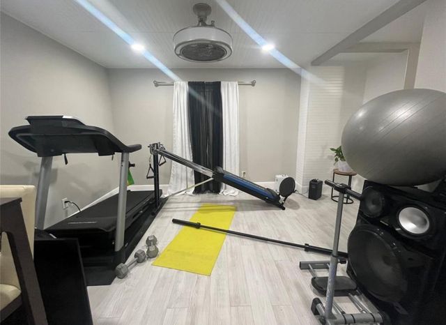 5507 Arncliffe Drive, Houston, TX 77088