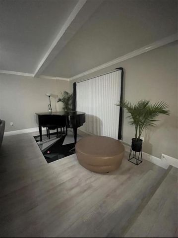 5507 Arncliffe Drive, Houston, TX 77088