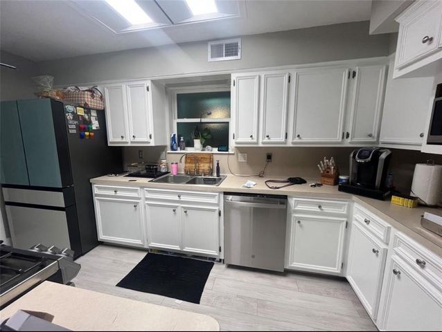 5507 Arncliffe Drive, Houston, TX 77088