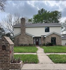5507 Arncliffe Drive, Houston, TX 77088