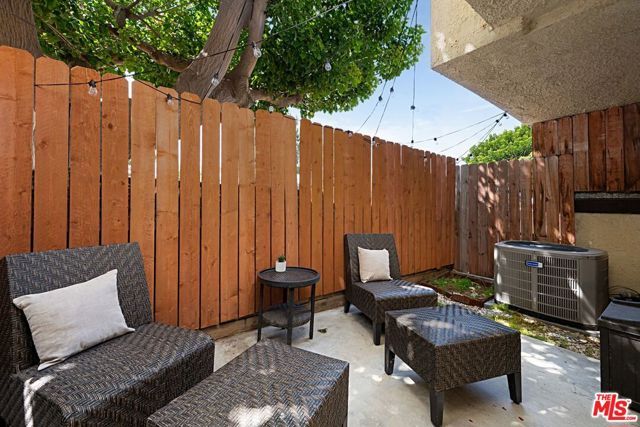 620 W Hyde Park Boulevard 117, Inglewood, CA 90302