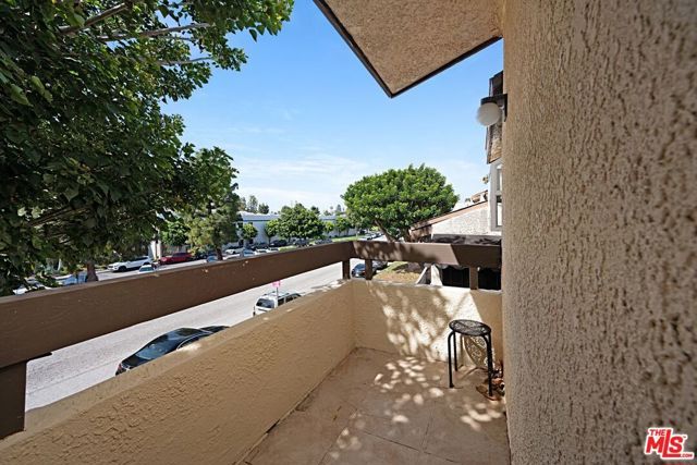620 W Hyde Park Boulevard 117, Inglewood, CA 90302
