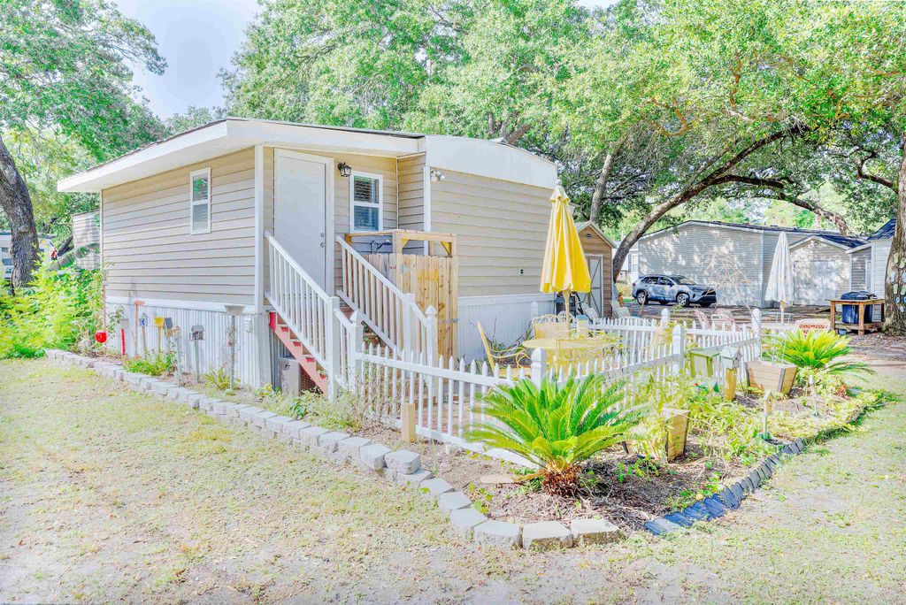 320 Clam Shell Circle, Garden City Beach, SC 29576 — photo 4