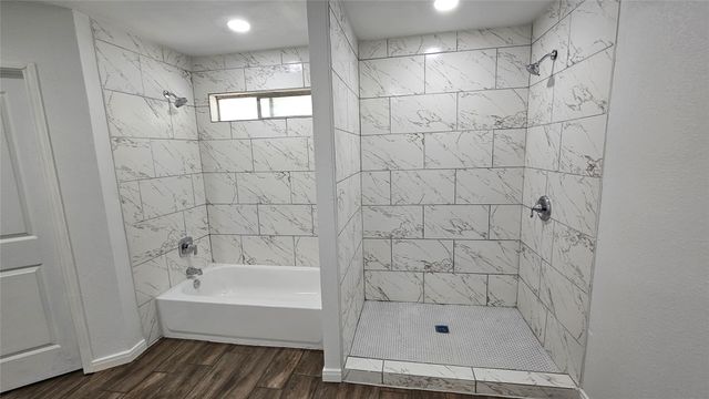 11811 Gardenglen Drive, Houston, TX 77070