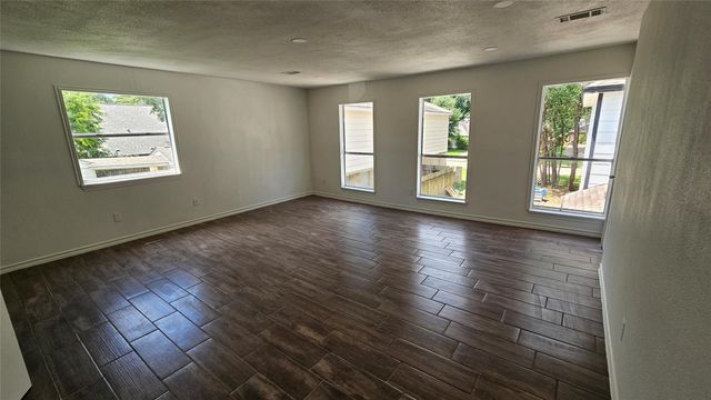 11811 Gardenglen Drive, Houston, TX 77070