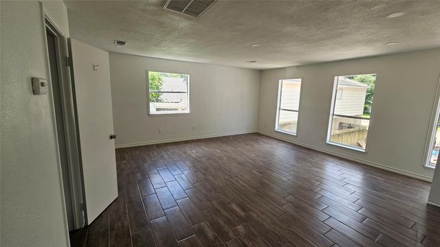 11811 Gardenglen Drive, Houston, TX 77070