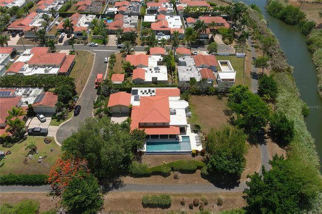 403 CAMINO DE LOS JOBANES, Dorado, PR 00646