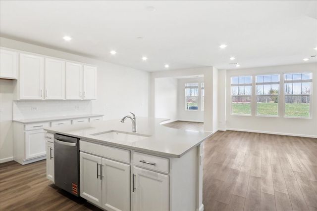 608 Switchgrass Way 61003, Bolingbrook, IL 60490