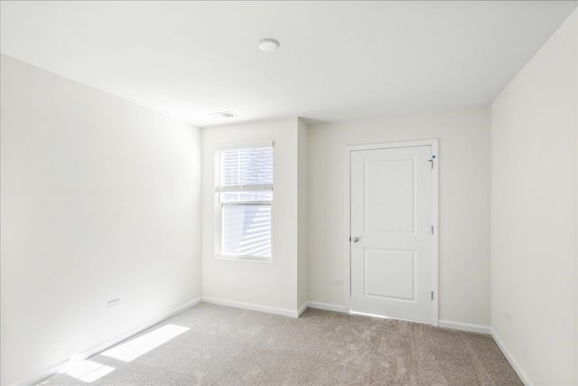 608 Switchgrass Way 61003, Bolingbrook, IL 60490