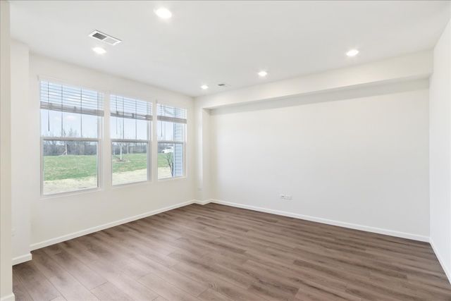 608 Switchgrass Way 61003, Bolingbrook, IL 60490