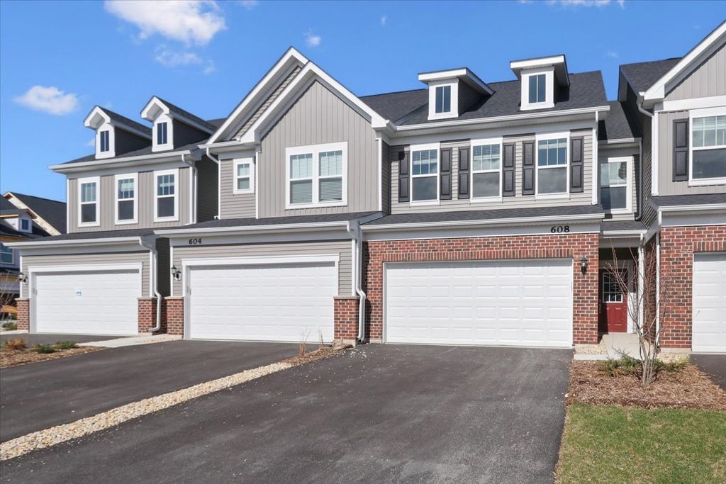 608 Switchgrass Way 61003, Bolingbrook, IL 60490