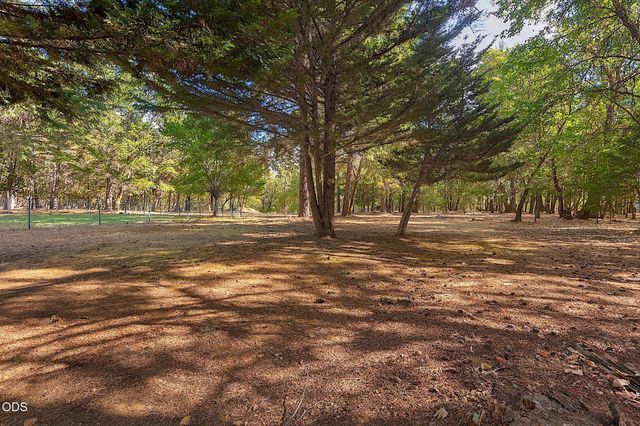 725 Williamson Loop, Grants Pass, OR 97526