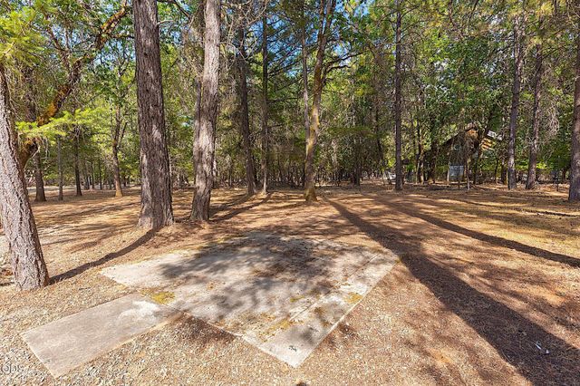 725 Williamson Loop, Grants Pass, OR 97526