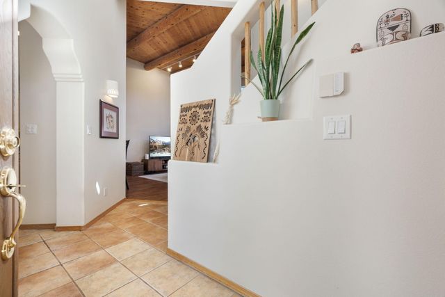 6416 Sage Point Court NE, Albuquerque, NM 87111
