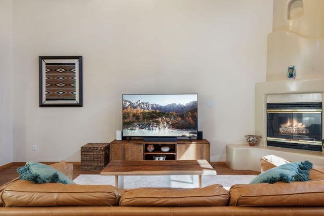 6416 Sage Point Court NE, Albuquerque, NM 87111