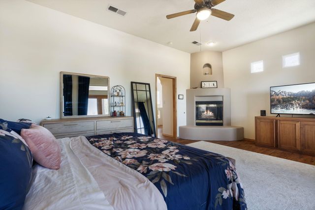 6416 Sage Point Court NE, Albuquerque, NM 87111