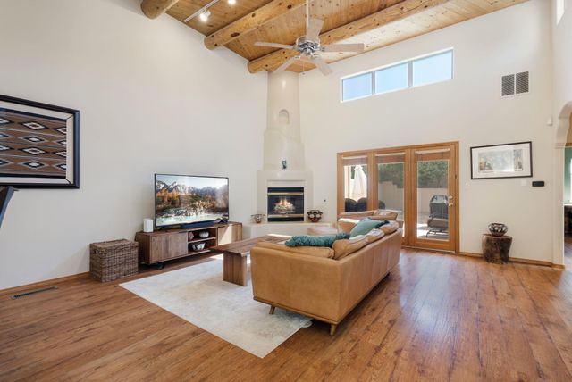 6416 Sage Point Court NE, Albuquerque, NM 87111