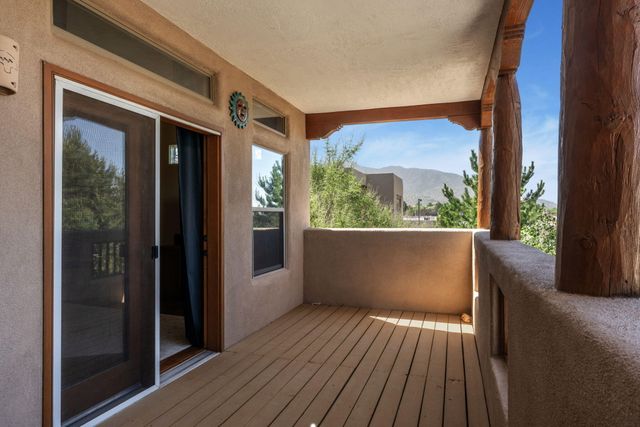 6416 Sage Point Court NE, Albuquerque, NM 87111