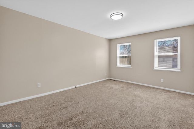 7 TEAL CIR, Newark, DE 19702