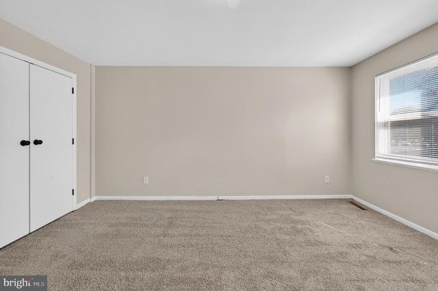 7 TEAL CIR, Newark, DE 19702