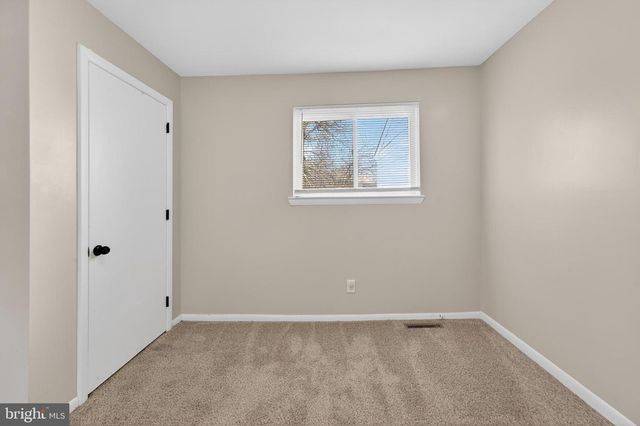 7 TEAL CIR, Newark, DE 19702