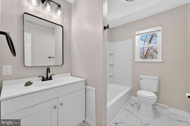 7 TEAL CIR, Newark, DE 19702