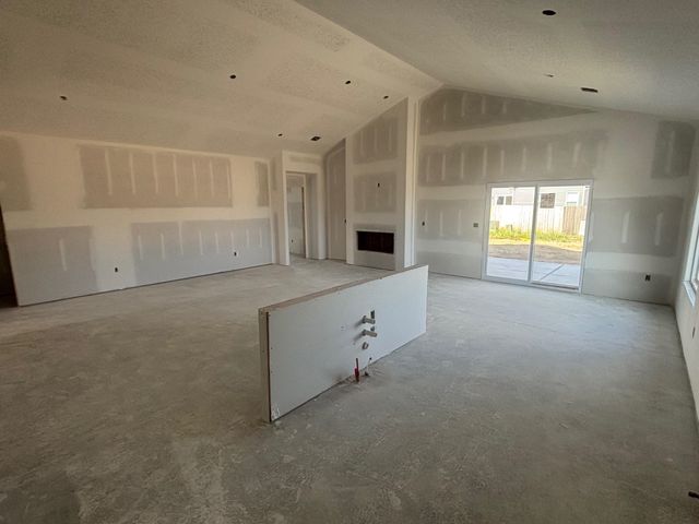 348 S Buckland St, Derby, KS 67037