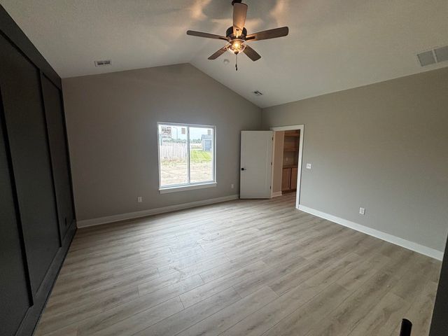 348 S Buckland St, Derby, KS 67037