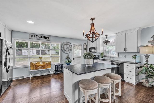 509 Water Oak RD, Roanoke, VA 24019