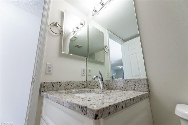 117 Wading Bird CIR A101, Naples, FL 34110