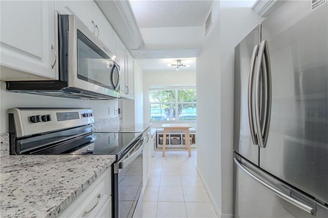 117 Wading Bird CIR A101, Naples, FL 34110