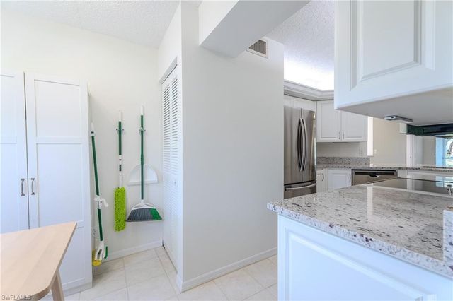 117 Wading Bird CIR A101, Naples, FL 34110