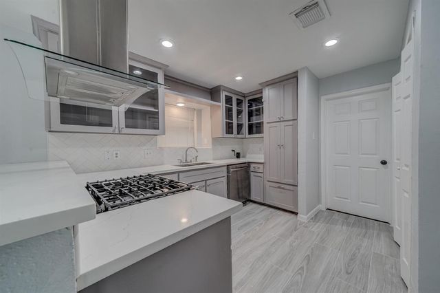 78 Brookflower Road, The Woodlands, TX 77380