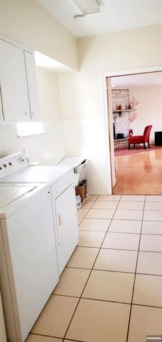 653 New York Avenue, Lyndhurst, NJ 07071
