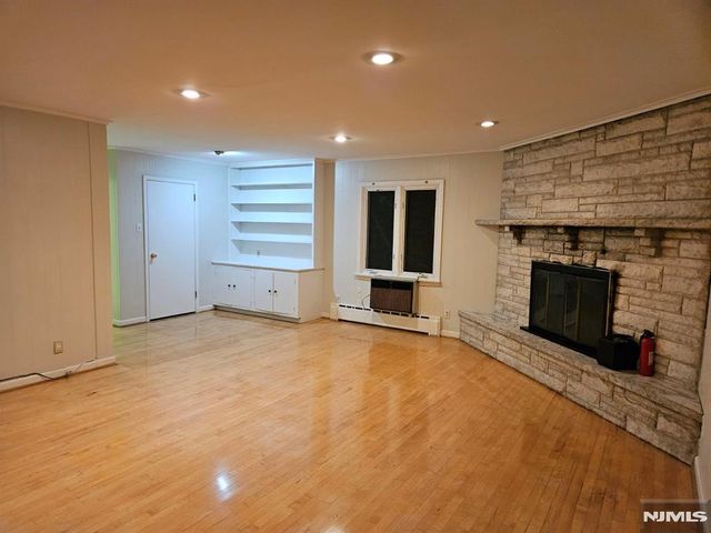 653 New York Avenue, Lyndhurst, NJ 07071
