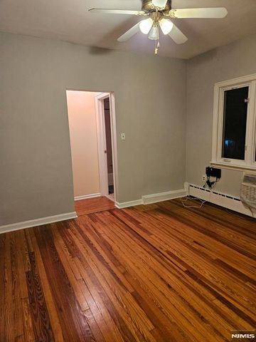 653 New York Avenue, Lyndhurst, NJ 07071