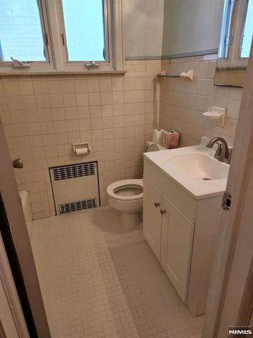 653 New York Avenue, Lyndhurst, NJ 07071