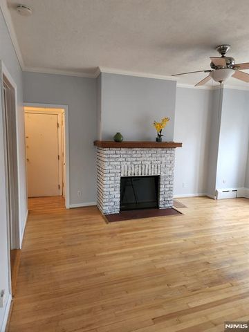 653 New York Avenue, Lyndhurst, NJ 07071
