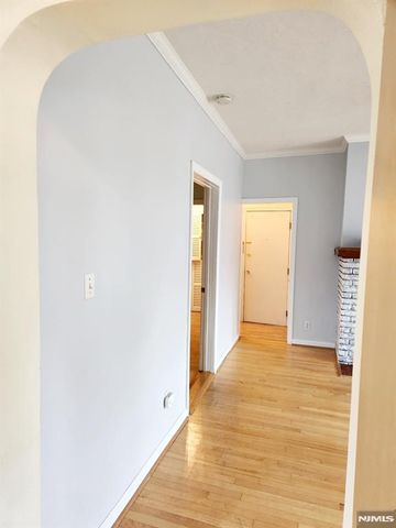 653 New York Avenue, Lyndhurst, NJ 07071