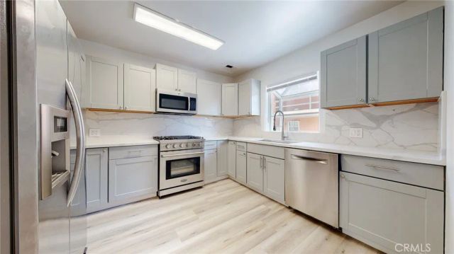 239 3rd Avenue, Venice, CA 90291