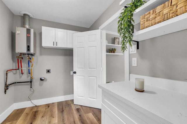 3518 Shore Shadows Drive, Crosby, TX 77532