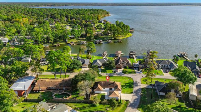 3518 Shore Shadows Drive, Crosby, TX 77532