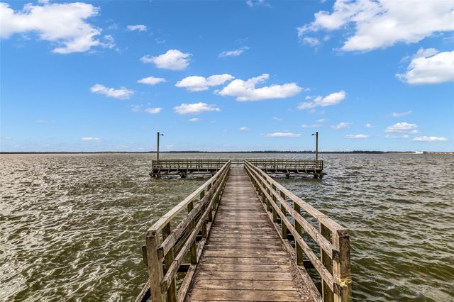 3518 Shore Shadows Drive, Crosby, TX 77532