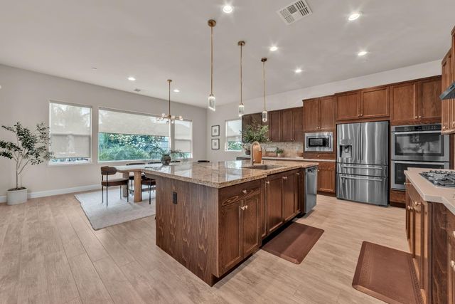 612 Idlewood Pl, El Dorado Hills, CA 95762