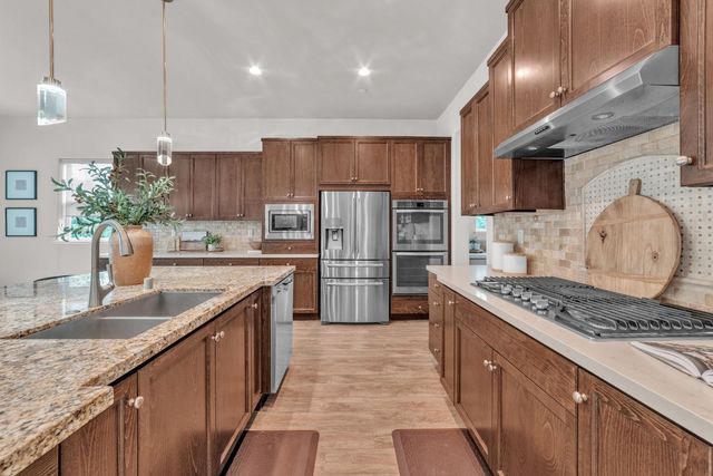 612 Idlewood Pl, El Dorado Hills, CA 95762