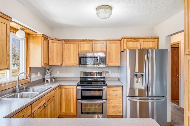 5821 268th Street, Wyoming, MN 55092