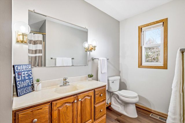 5821 268th Street, Wyoming, MN 55092