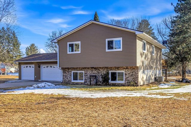 5821 268th Street, Wyoming, MN 55092